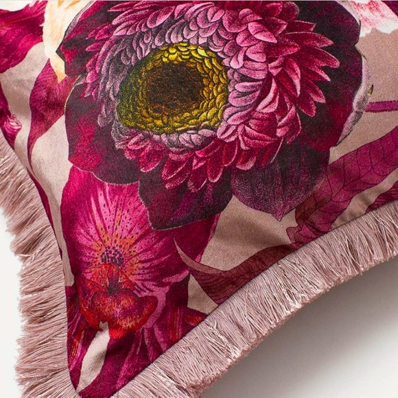 H&M Velvet Fringe Cushion Covers - Picture 2 of 2